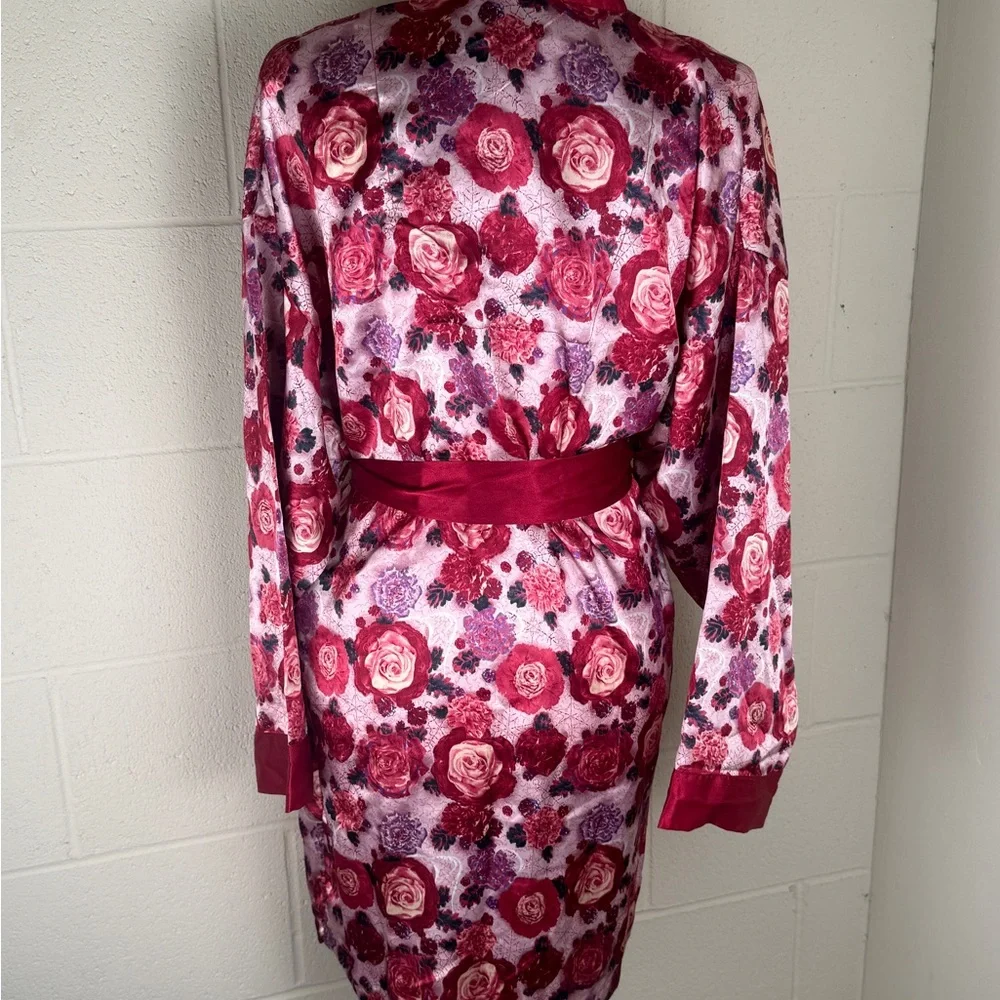 Faris this robe